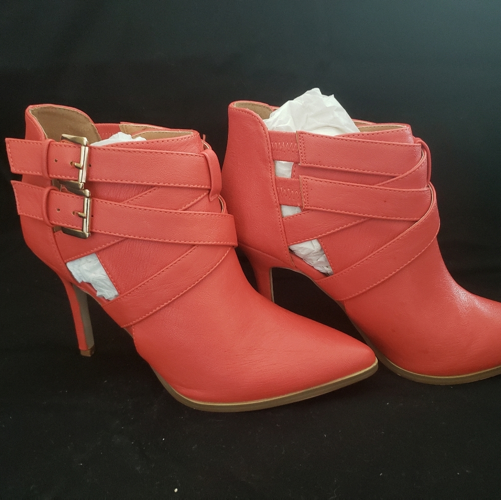 Shoes - Picture 3 of 3